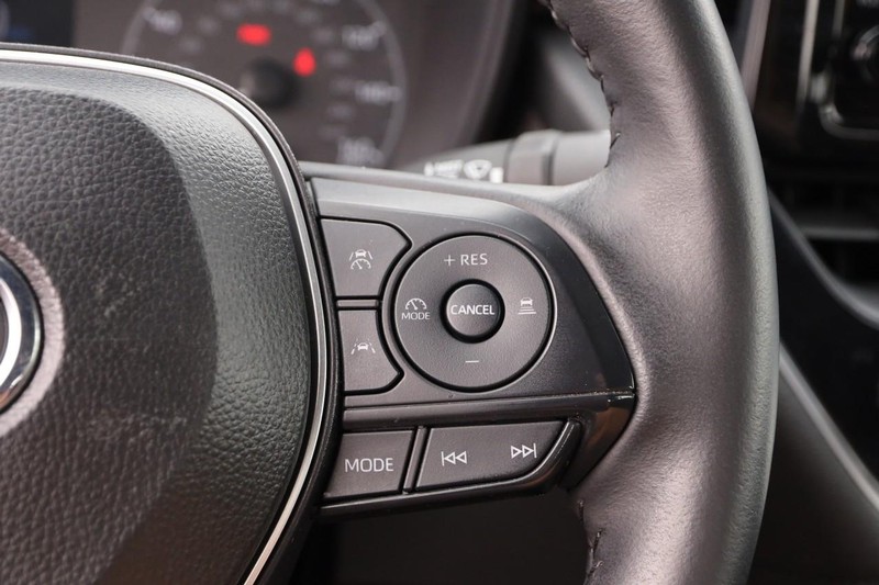 Toyota Corolla Vehicle Image 12