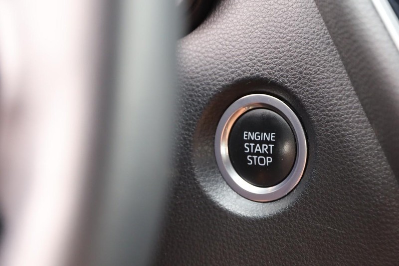 Toyota Corolla Vehicle Image 14