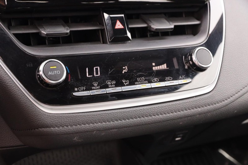 Toyota Corolla Vehicle Image 17