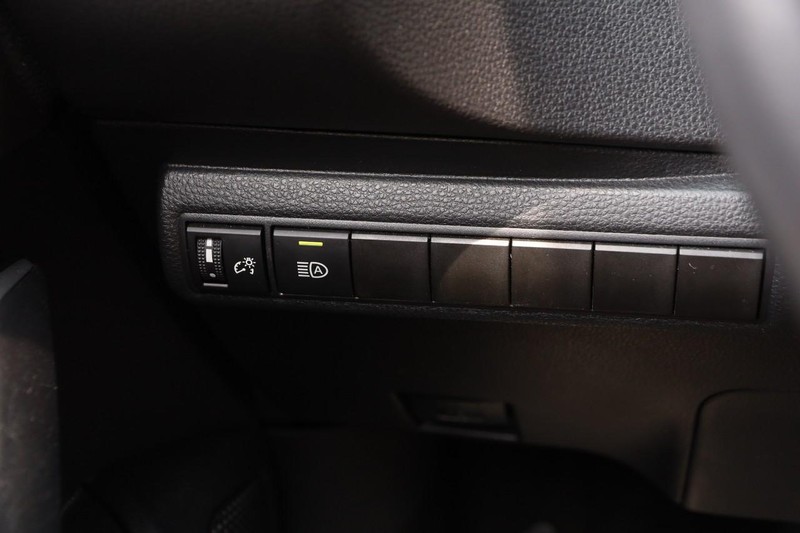 Toyota Corolla Vehicle Image 18