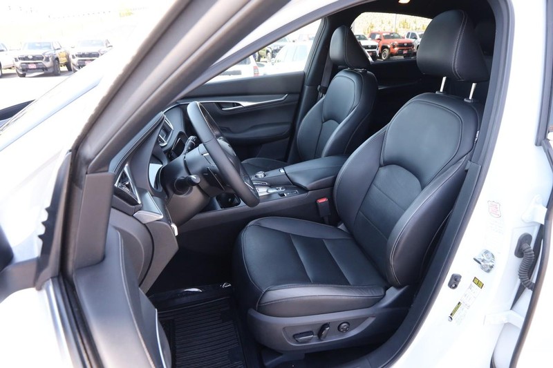 INFINITI QX55 Vehicle Image 10