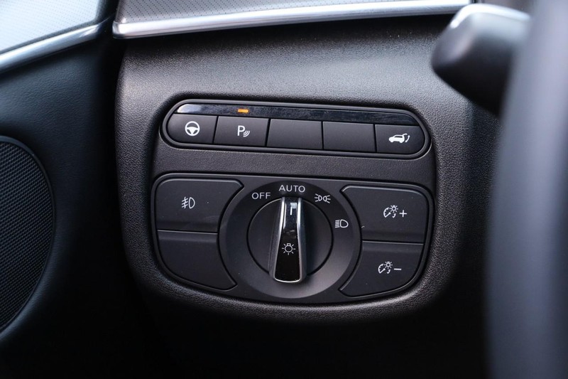 INFINITI QX55 Vehicle Image 23