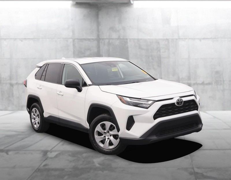 Toyota RAV4 Vehicle Image 02