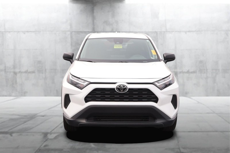 Toyota RAV4 Vehicle Image 04