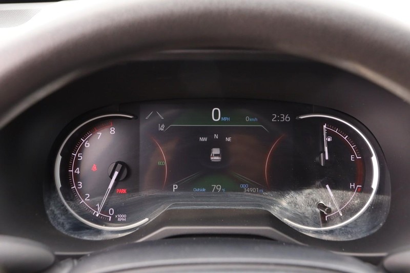 Toyota RAV4 Vehicle Image 13