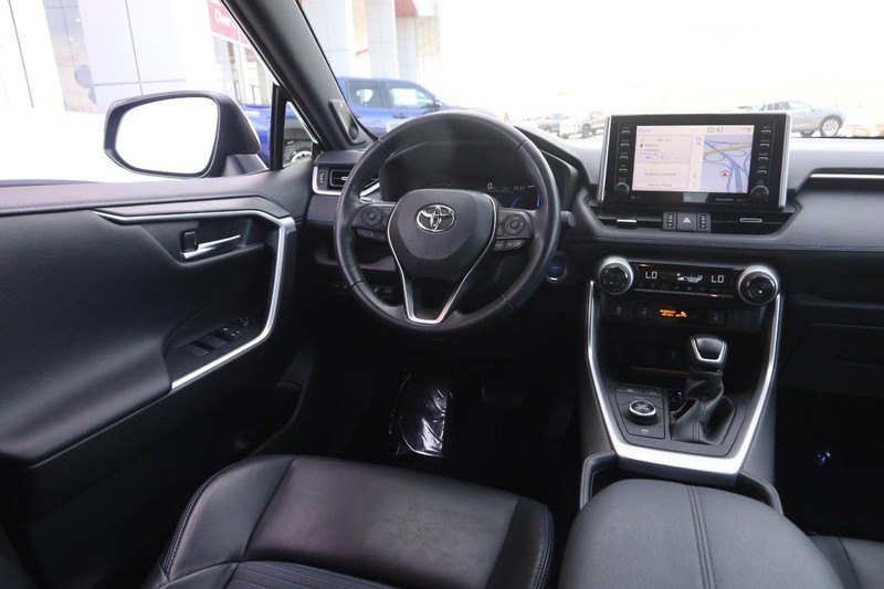 Toyota RAV4 Vehicle Image 22