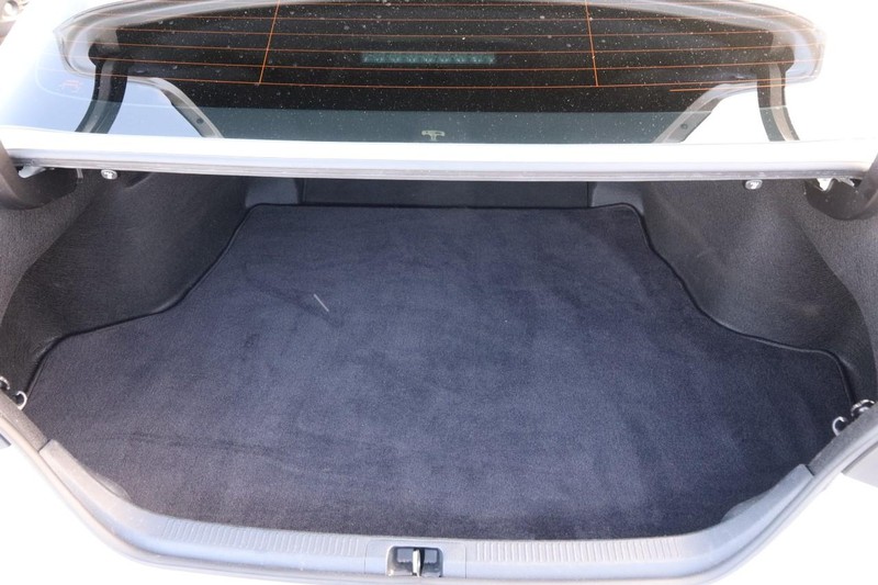 Toyota Camry Vehicle Image 07