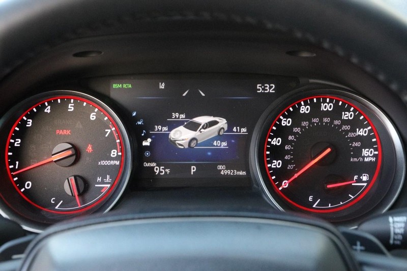 Toyota Camry Vehicle Image 15