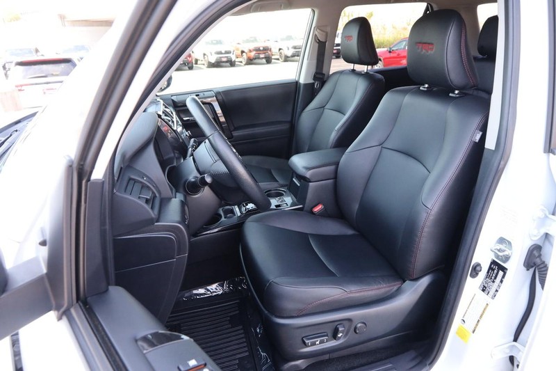 Toyota 4Runner Vehicle Image 08