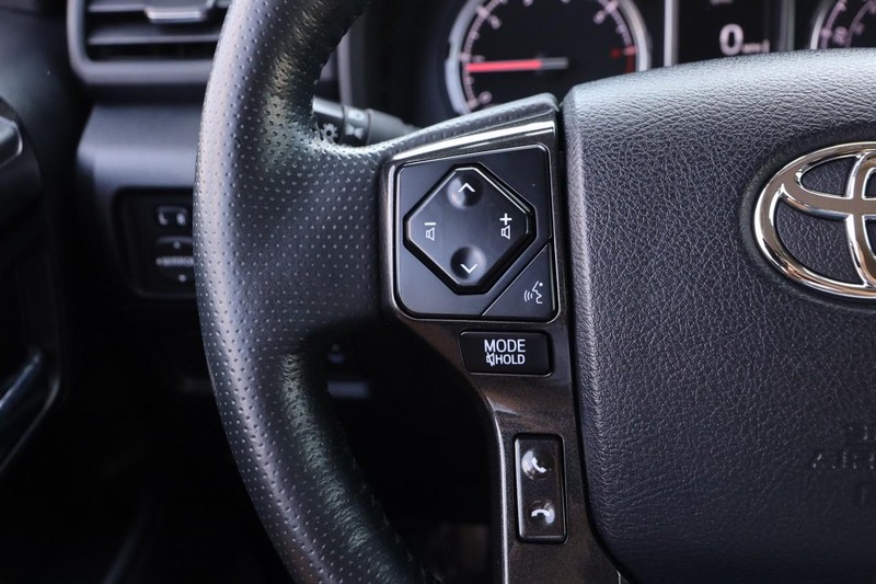 Toyota 4Runner Vehicle Image 11