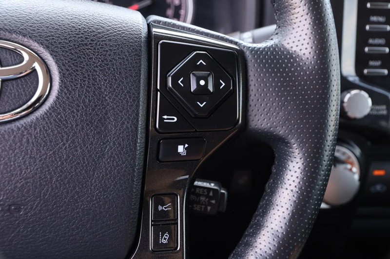 Toyota 4Runner Vehicle Image 12