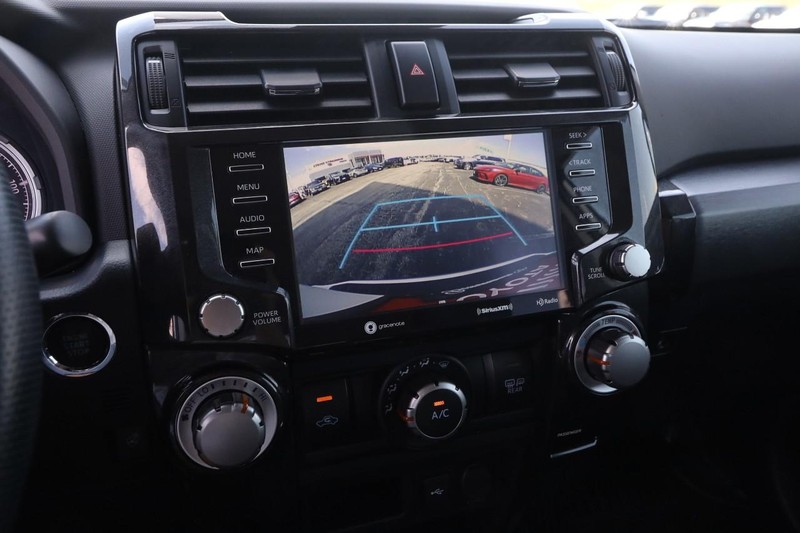 Toyota 4Runner Vehicle Image 15