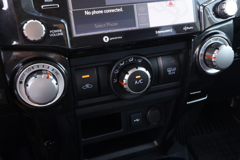 Toyota 4Runner Vehicle Image 16