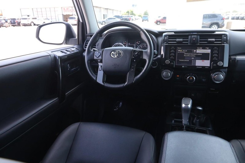 Toyota 4Runner Vehicle Image 21