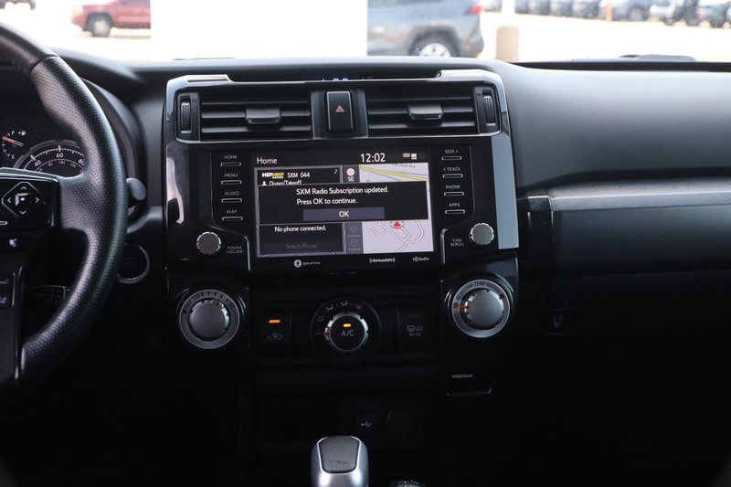 Toyota 4Runner Vehicle Image 23