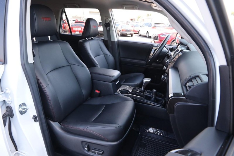 Toyota 4Runner Vehicle Image 25