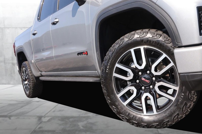 GMC Sierra 1500 Vehicle Image 03