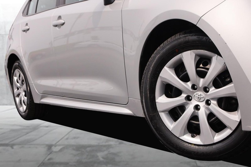 Toyota Corolla Vehicle Image 03
