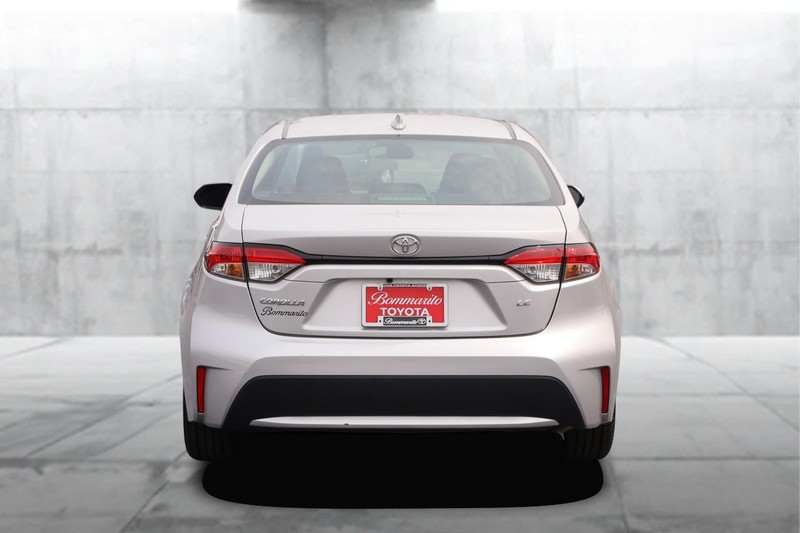Toyota Corolla Vehicle Image 06