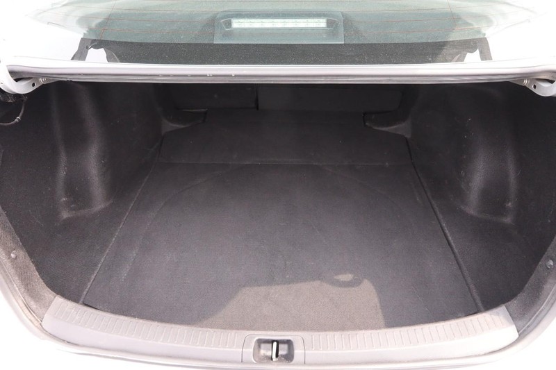 Toyota Corolla Vehicle Image 07