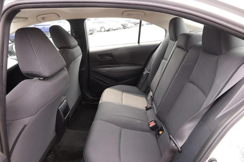 Toyota Corolla Vehicle Image 09