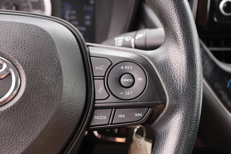 Toyota Corolla Vehicle Image 12