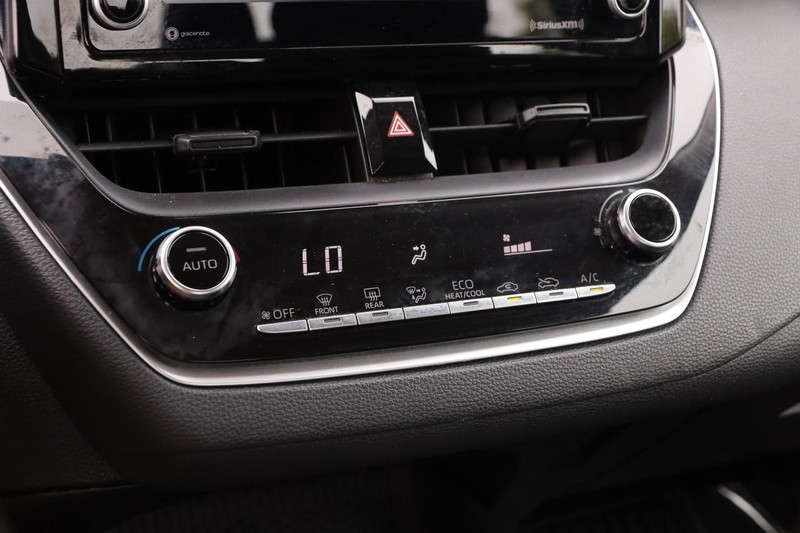 Toyota Corolla Vehicle Image 17
