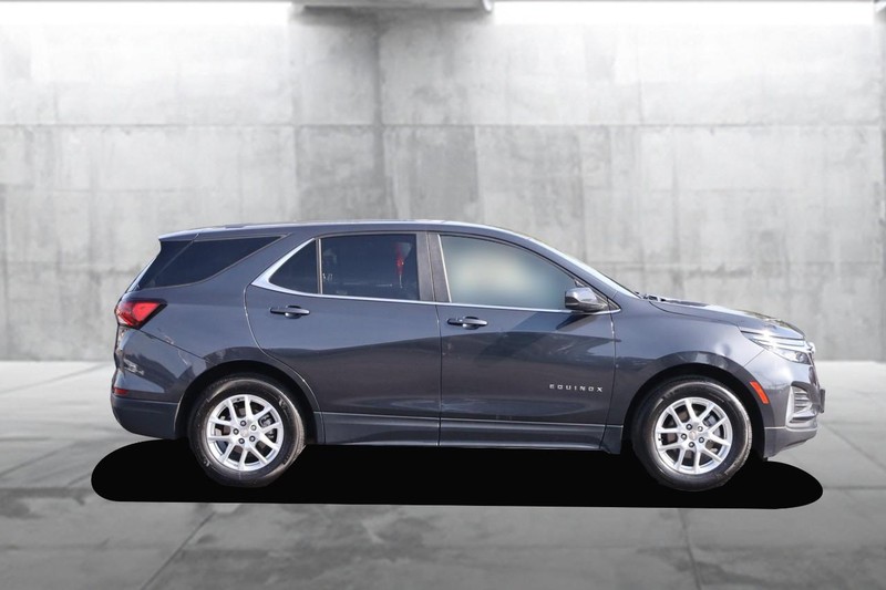 Chevrolet Equinox Vehicle Image 05