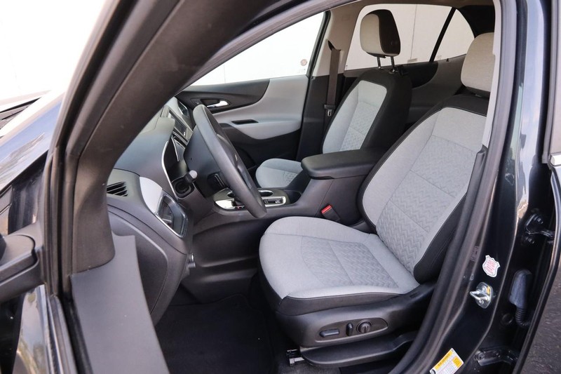 Chevrolet Equinox Vehicle Image 08