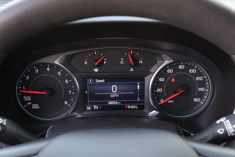 Chevrolet Equinox Vehicle Image 13