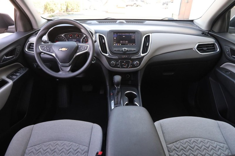 Chevrolet Equinox Vehicle Image 19
