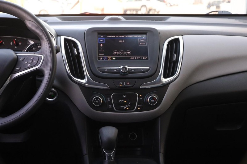 Chevrolet Equinox Vehicle Image 22