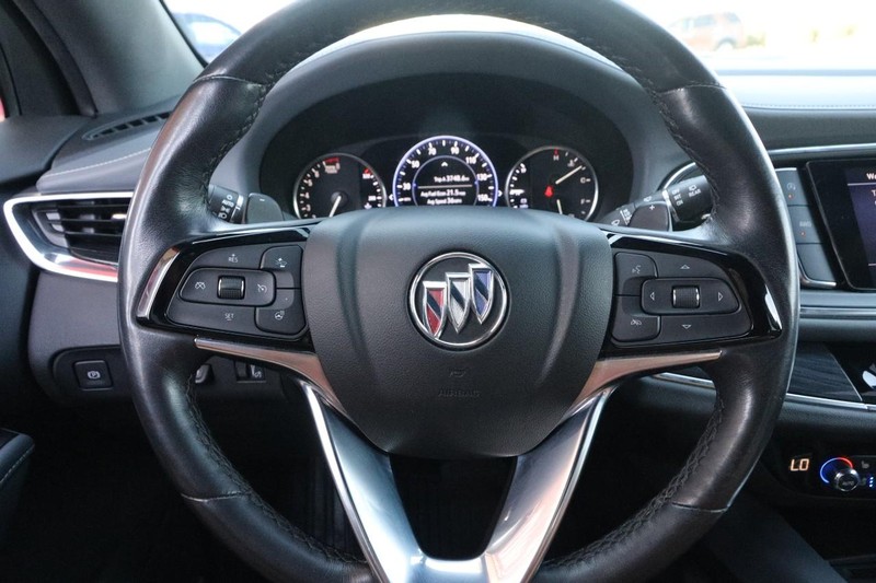 Buick Enclave Vehicle Image 12