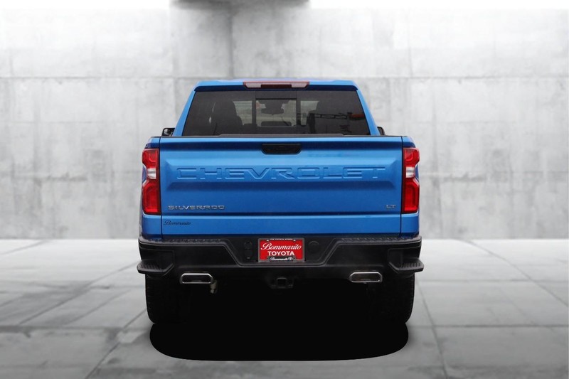 Chevrolet Silverado 1500 Vehicle Full-screen Gallery Image 6