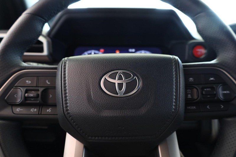 Toyota 4Runner Vehicle Image 09