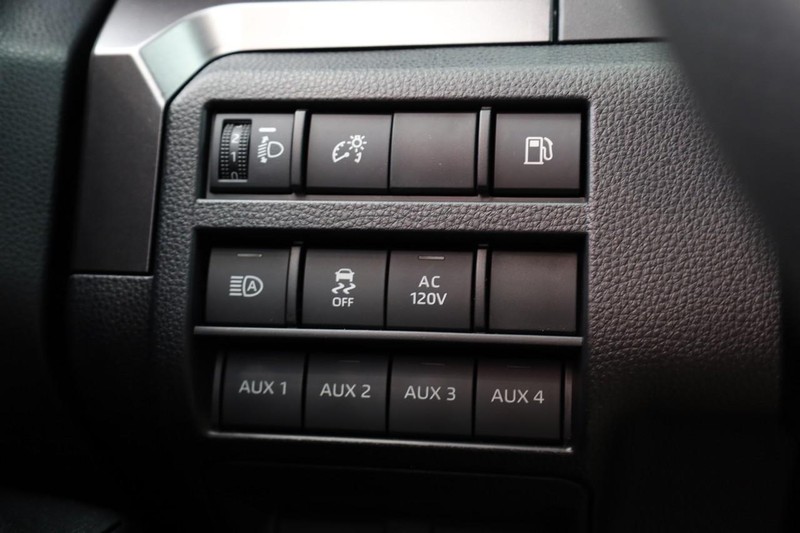 Toyota 4Runner Vehicle Image 16