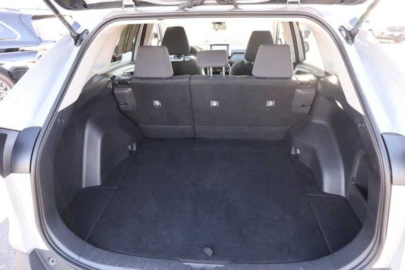 Toyota RAV4 Vehicle Image 07