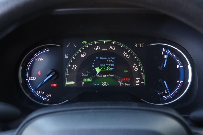 Toyota RAV4 Vehicle Image 13