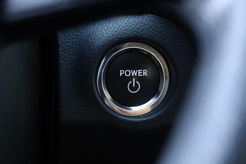 Toyota RAV4 Vehicle Image 14