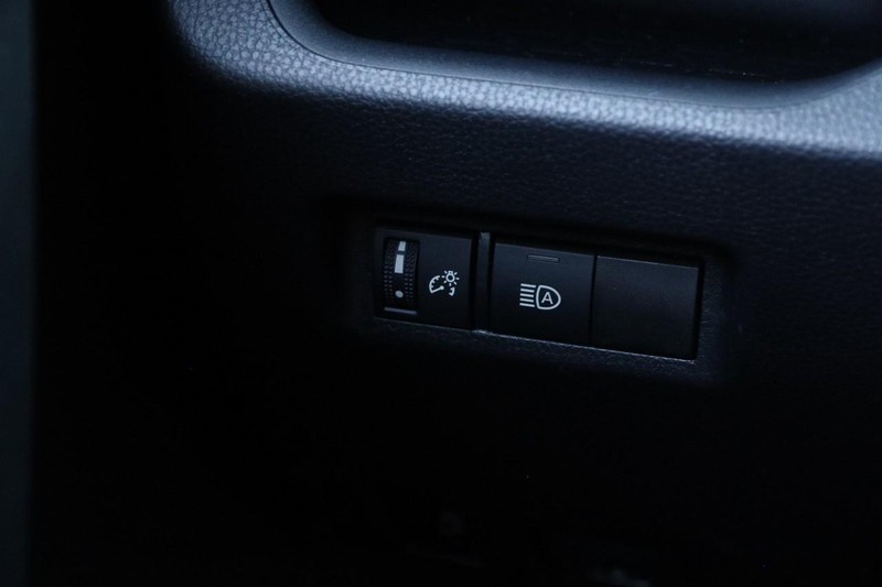 Toyota RAV4 Vehicle Image 19