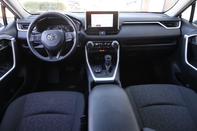 Toyota RAV4 Vehicle Image 20