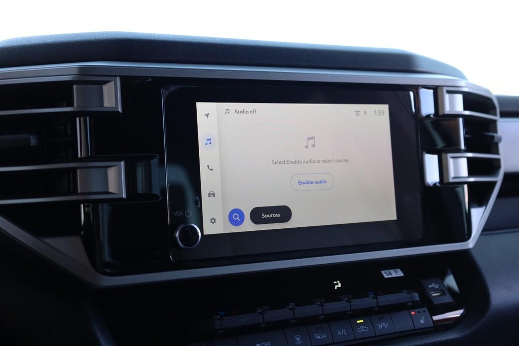 Toyota Tundra 4WD Vehicle Full-screen Gallery Image 11