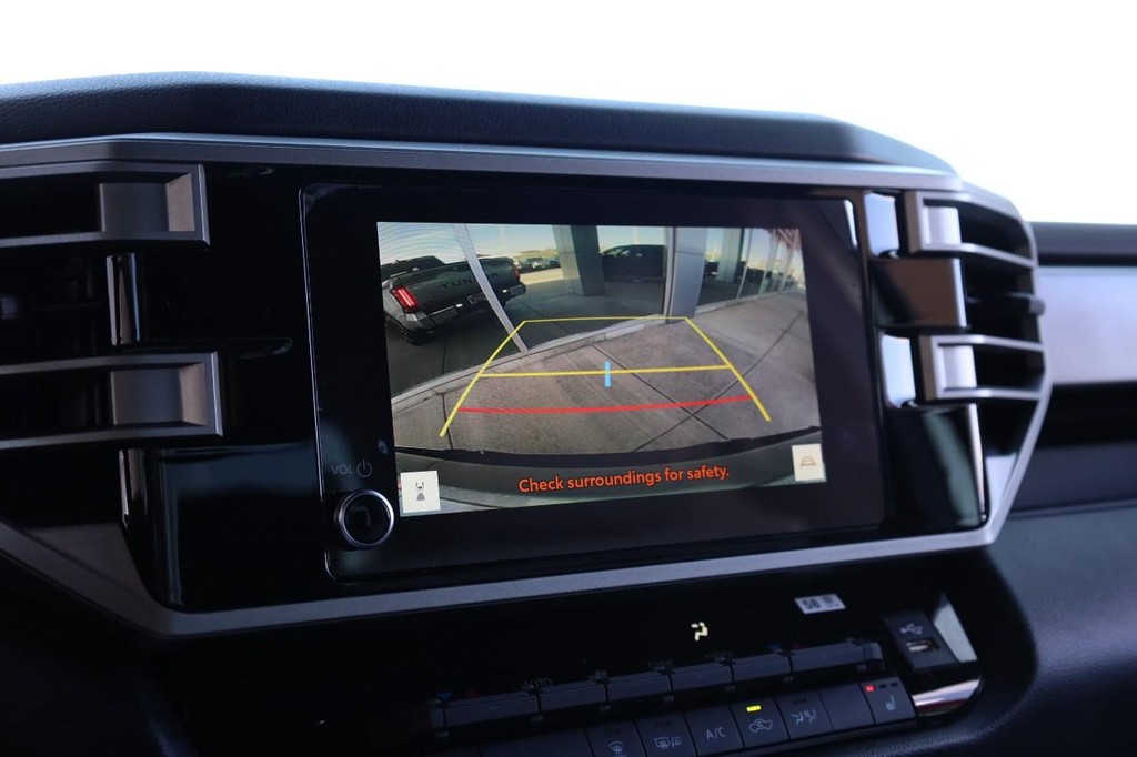 Toyota Tundra 4WD Vehicle Full-screen Gallery Image 12