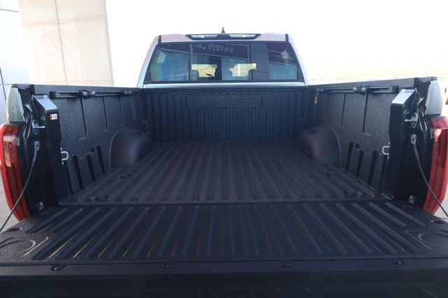 Toyota Tundra 4WD Vehicle Image 07