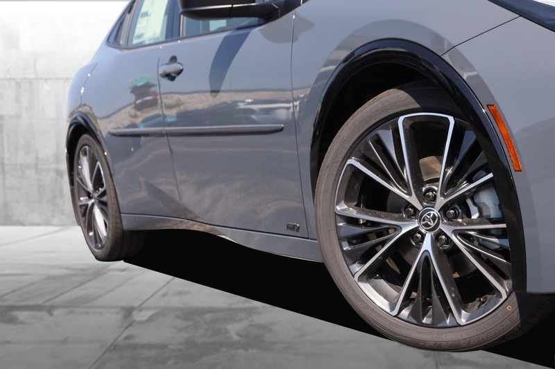 Toyota Prius Vehicle Image 03