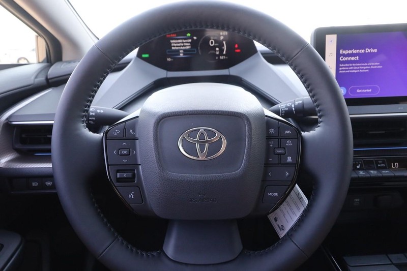 Toyota Prius Vehicle Image 11