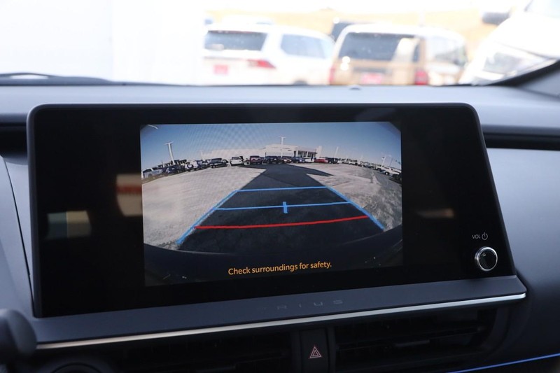 Toyota Prius Vehicle Image 17