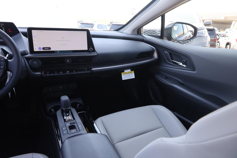 Toyota Prius Vehicle Image 25
