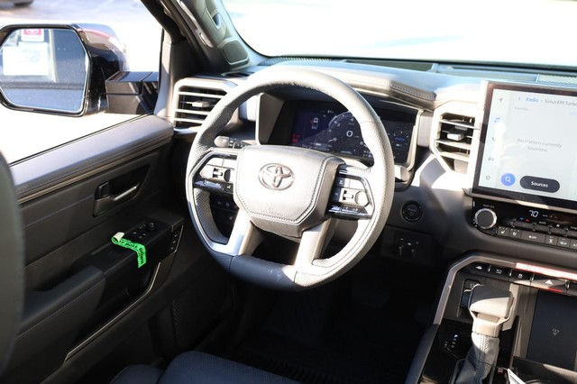 Toyota Tundra 4WD Vehicle Image 26