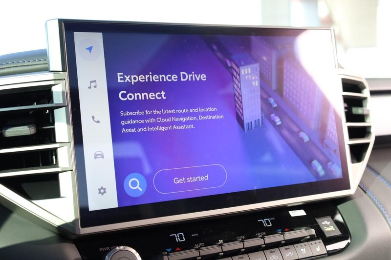 Toyota Tundra 4WD Vehicle Image 13